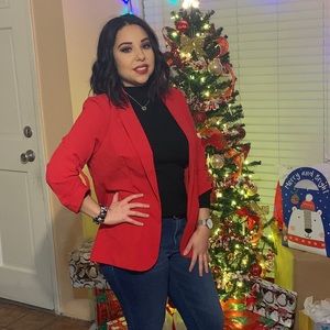 Meet your Posher, Gabriela